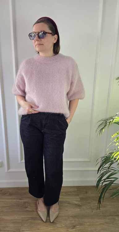Sweter 81% kid moher pudrowy róż