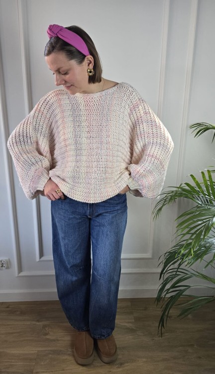 Sweter typu motyl różowy pastelowy