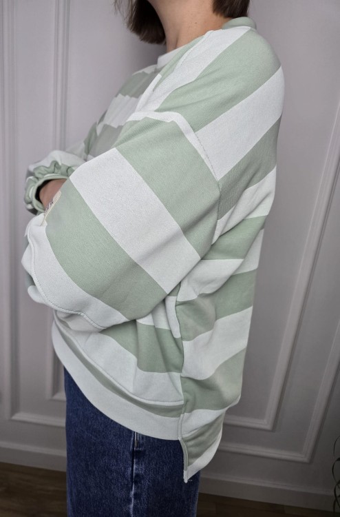 Bluza w paski zielone
